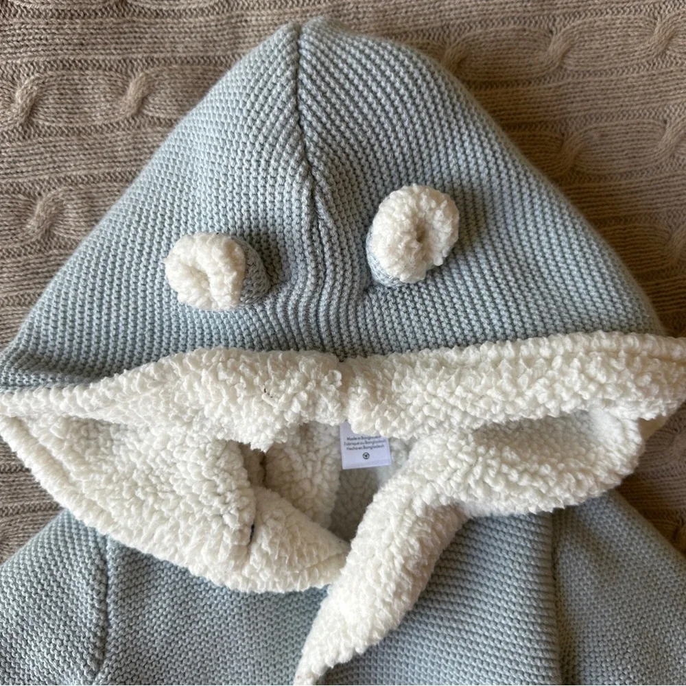 EUC Carter’s Unisex Baby Bear Sherpa Hoodie, Light Blue, 18 Months